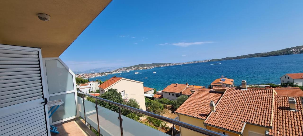Apartmani Gizela Donji Seget Exterior foto