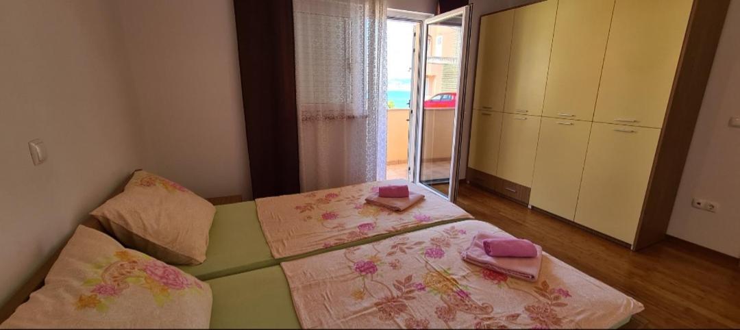 Apartmani Gizela Donji Seget Quarto foto