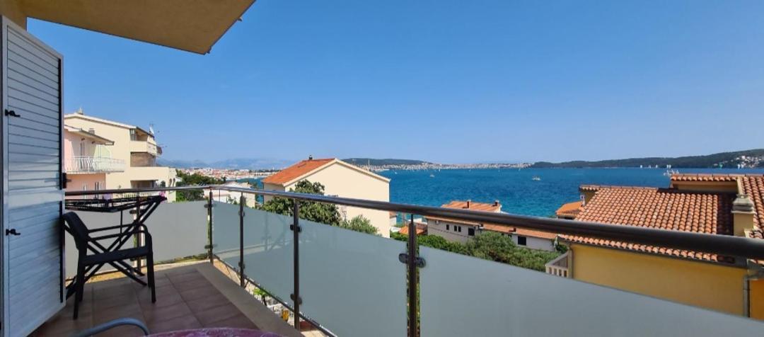 Apartmani Gizela Donji Seget Quarto foto