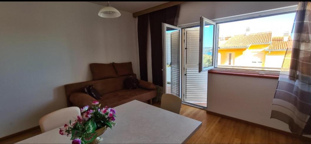 Apartmani Gizela Donji Seget Quarto foto